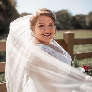 Meet your Posher, Leah